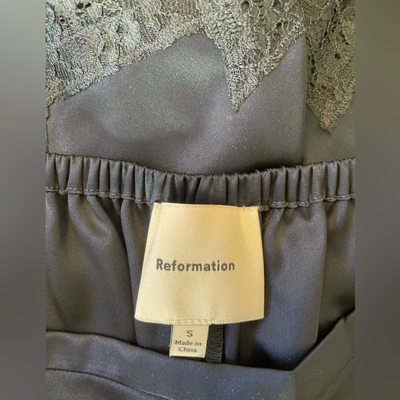 NEW Reformation Fern Midnight Navy Lace Trim Satin Shorts Elastic Waist | US S - Picture 9 of 11